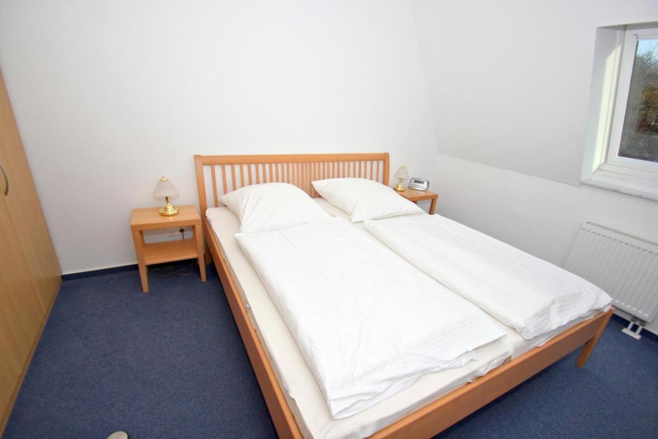 Hafennahe Ferienwohnung Mit Balkon Und Meerblick - Hafenhaeuser Wiek Wohnung 13 Wiek auf Rügen 외부 사진